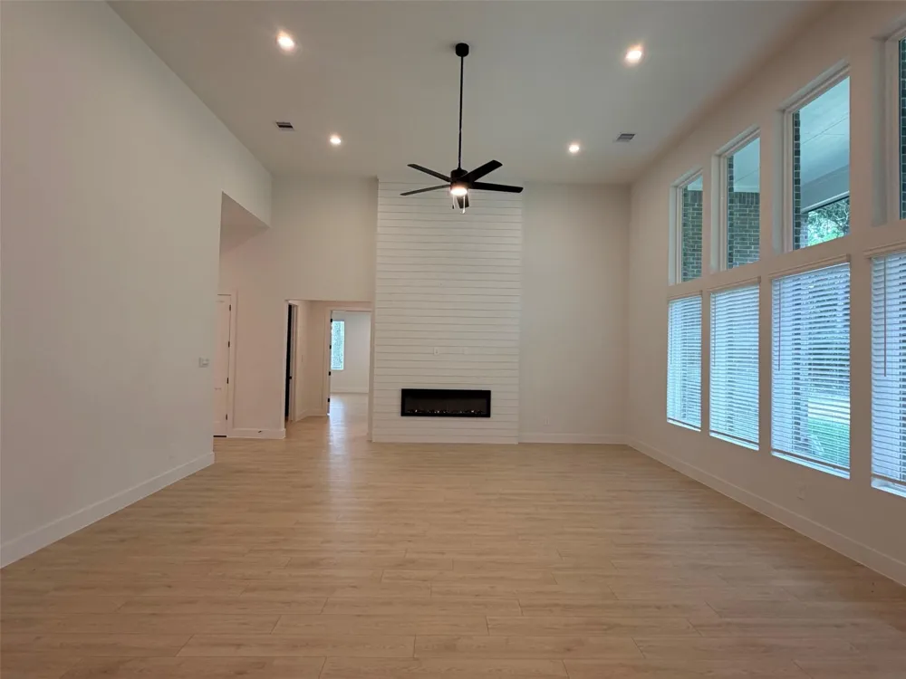 259 Gonsoulin Lane Pinehurst, TX 77362