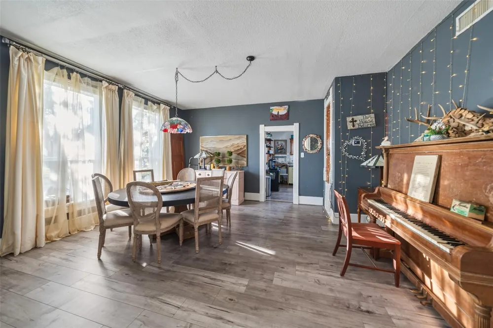 409 Lewis Street Matagorda, TX 77414