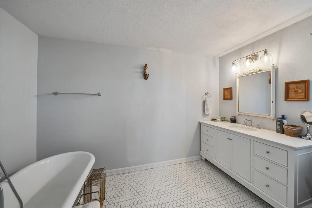 409 Lewis Street Matagorda, TX 77414