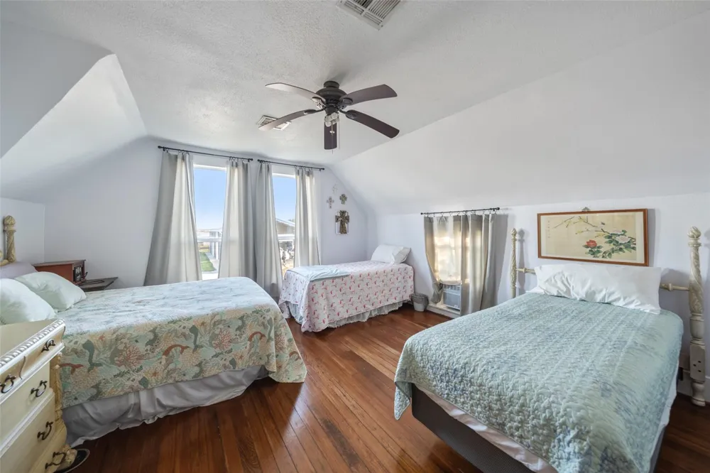 409 Lewis Street Matagorda, TX 77414