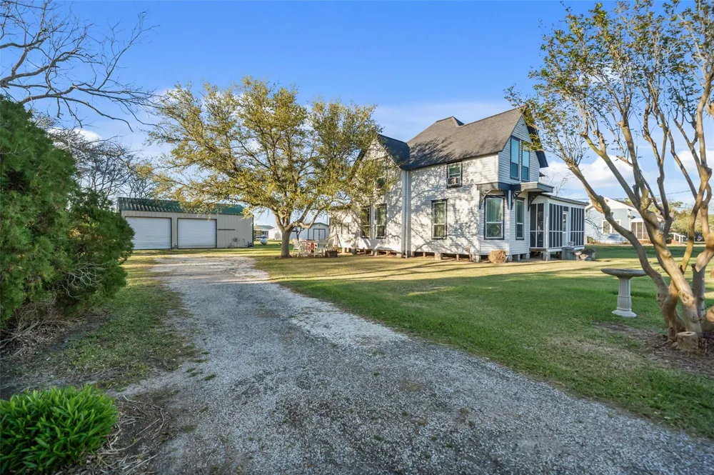 409 Lewis Street Matagorda, TX 77414
