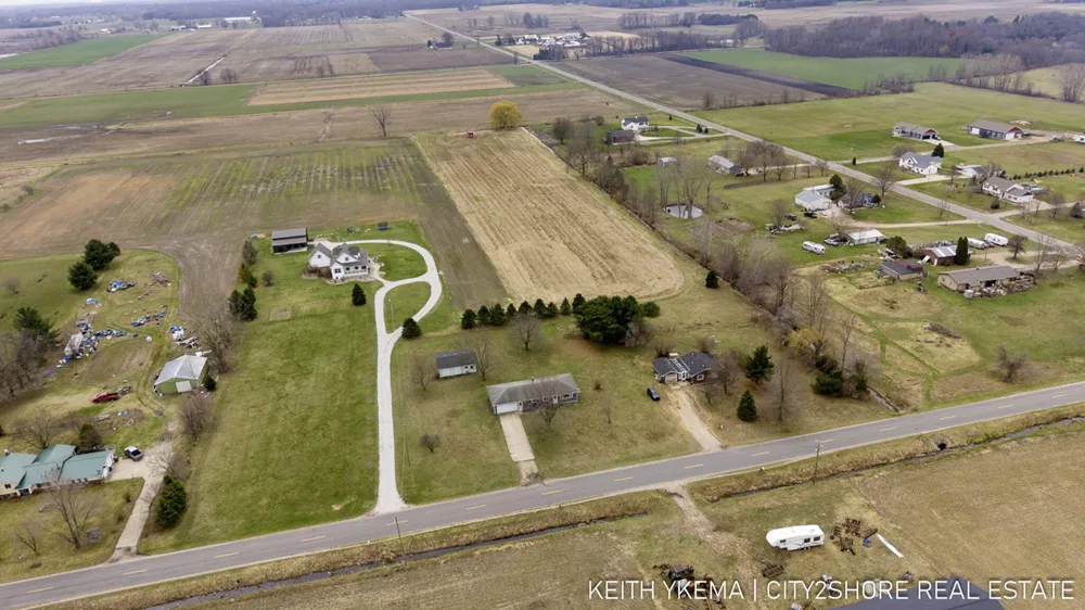1 Stanton Street Zeeland, MI 49464