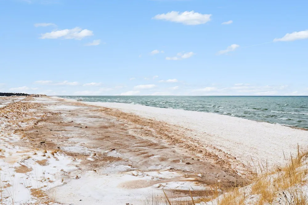 11 Silver Ridge Road Mears, MI 49436
