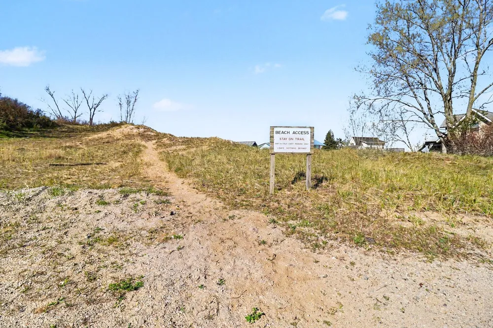 11 Silver Ridge Road Mears, MI 49436