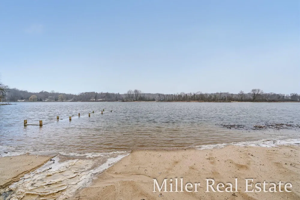 153 Sunset Drive Dowling, MI 49050