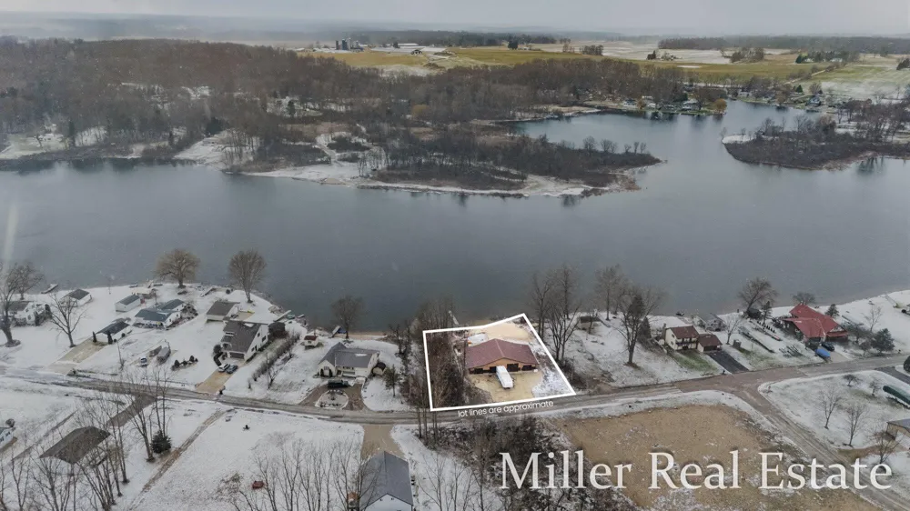 153 Sunset Drive Dowling, MI 49050