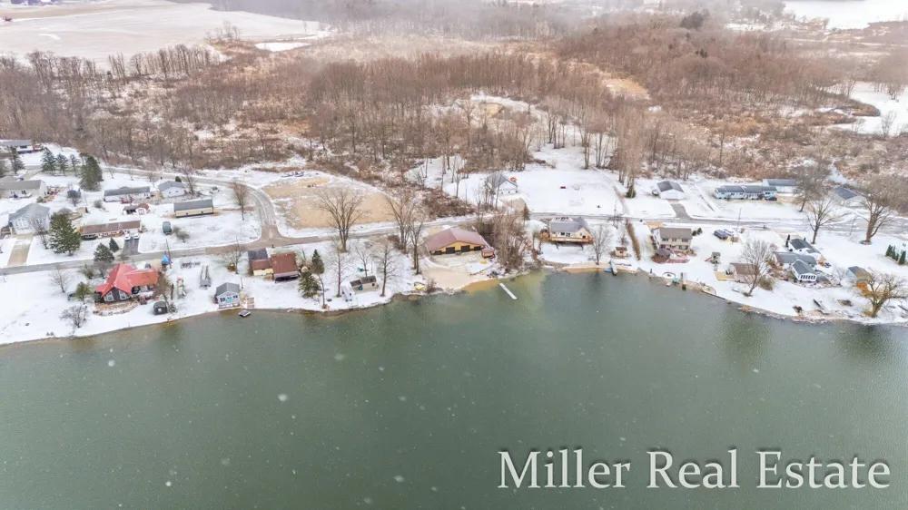 153 Sunset Drive Dowling, MI 49050