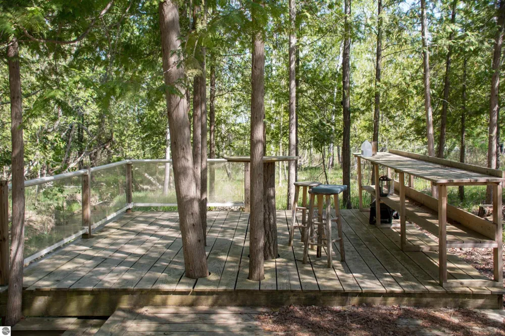 1436 Vanderlip Road Traverse City, MI 49686