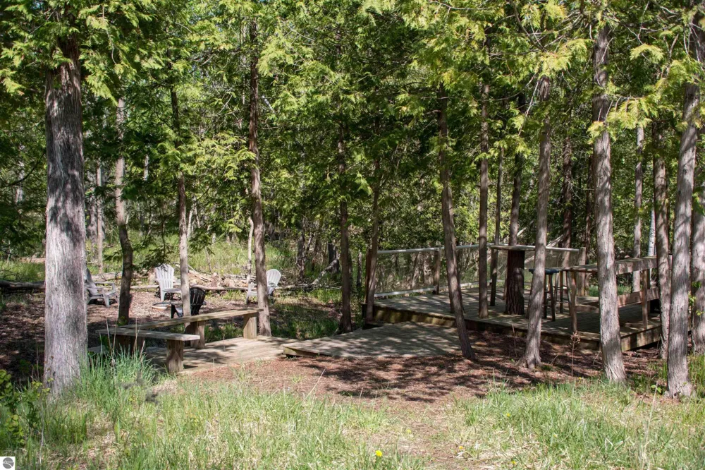 1436 Vanderlip Road Traverse City, MI 49686