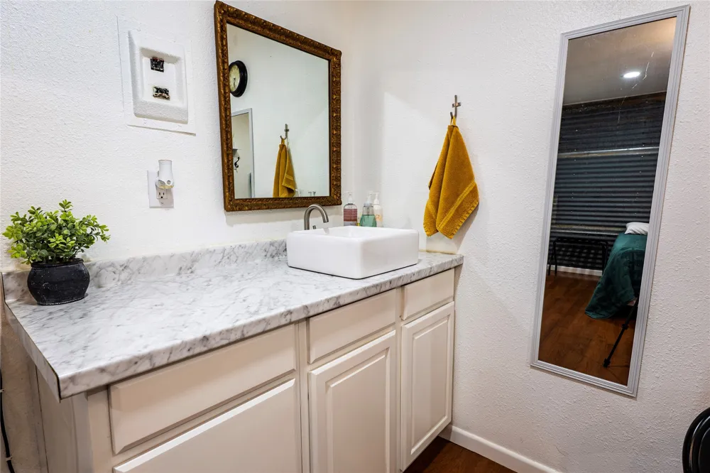 9608 County Road 203 Road Breckenridge, TX 76424