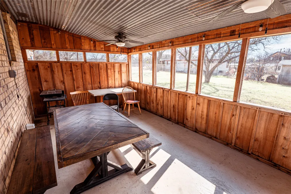 9608 County Road 203 Road Breckenridge, TX 76424