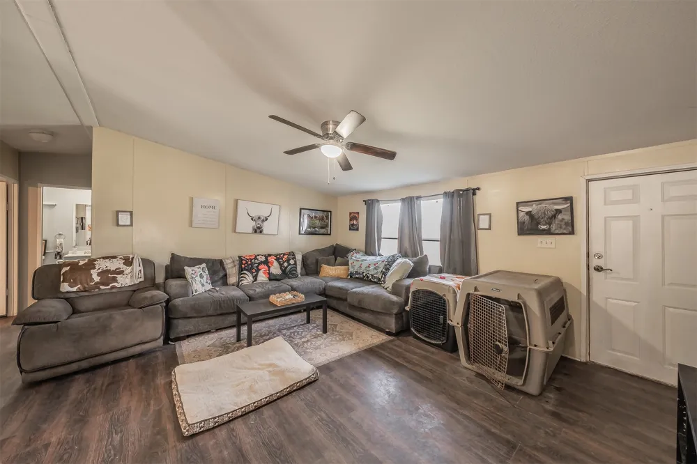 215 Hillside Drive Wylie, TX 75098