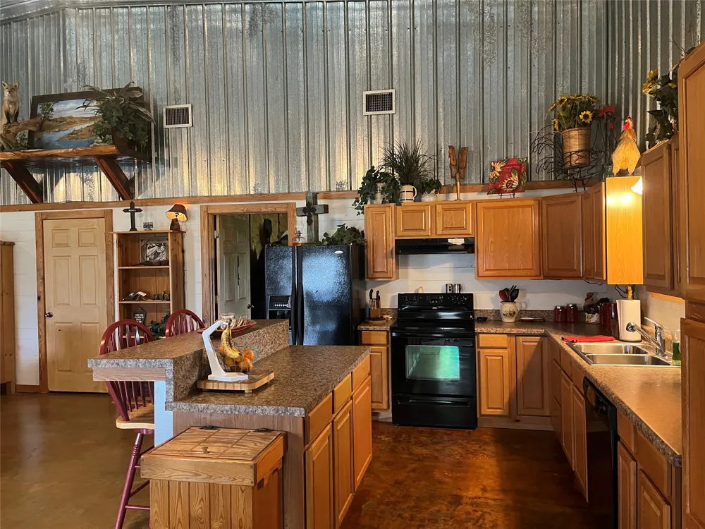 542 CR 4716 Troup, TX 75789