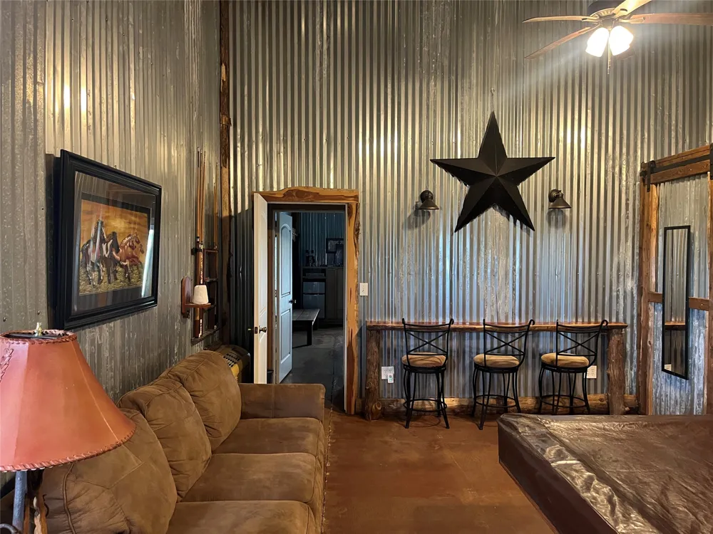 542 CR 4716 Troup, TX 75789
