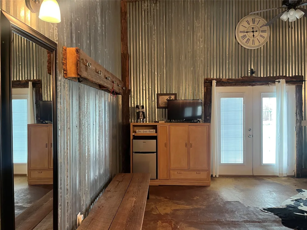 542 CR 4716 Troup, TX 75789