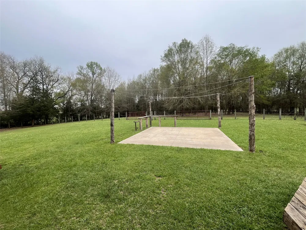 542 CR 4716 Troup, TX 75789