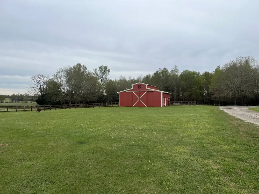 542 CR 4716 Troup, TX 75789