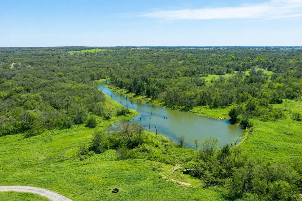 Cr-1990 Chico, TX 76431