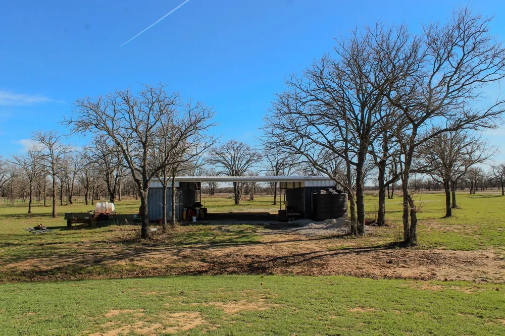 1070 Paradise Oak Graford, TX 76449