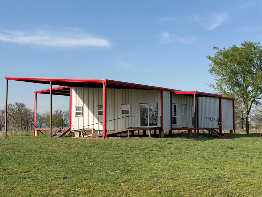 1070 Paradise Oak Graford, TX 76449