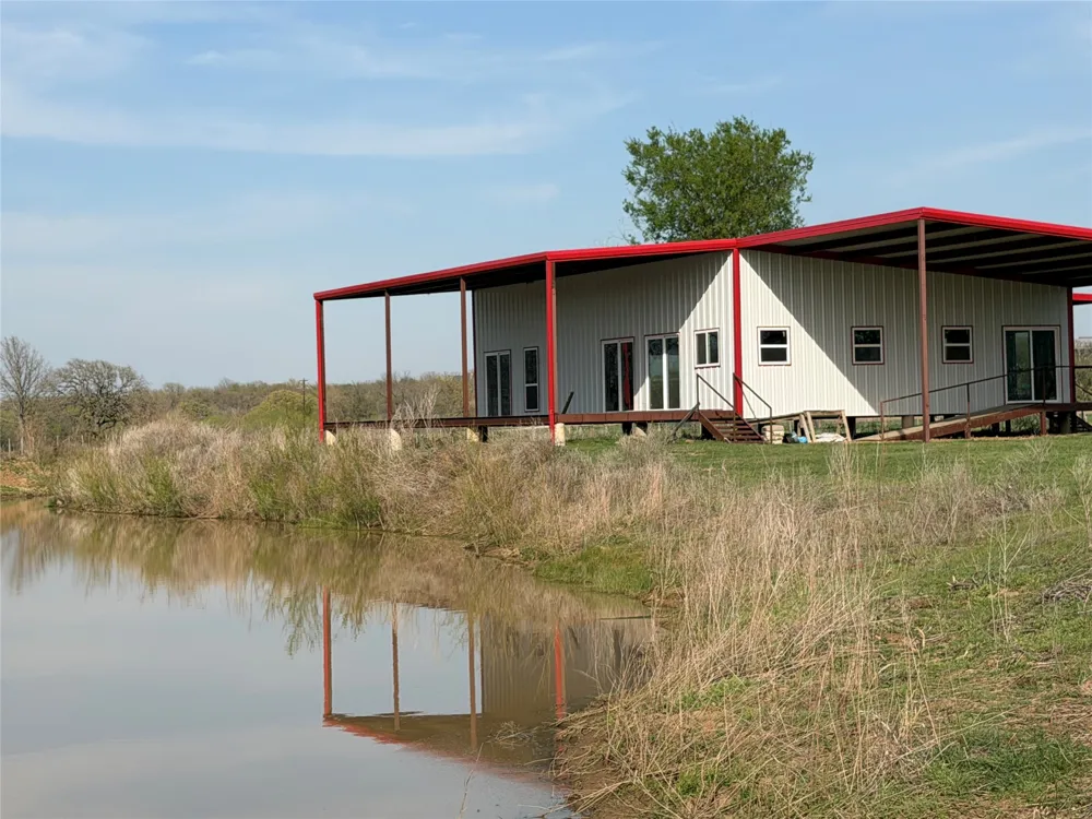1070 Paradise Oak Graford, TX 76449