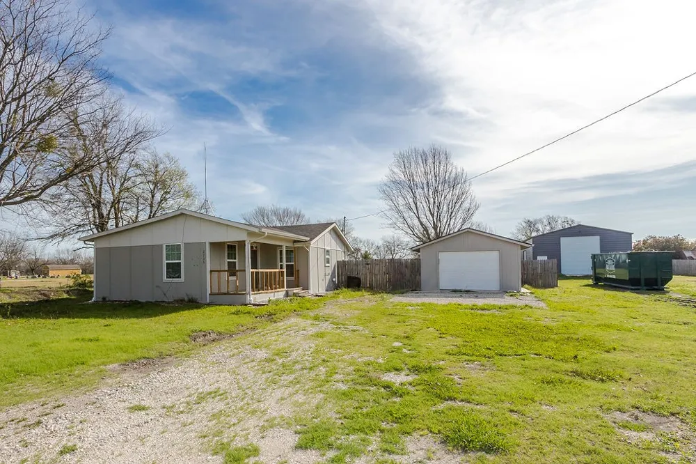 2225 S Bridgefarmer Road Lowry Crossing, TX 75069