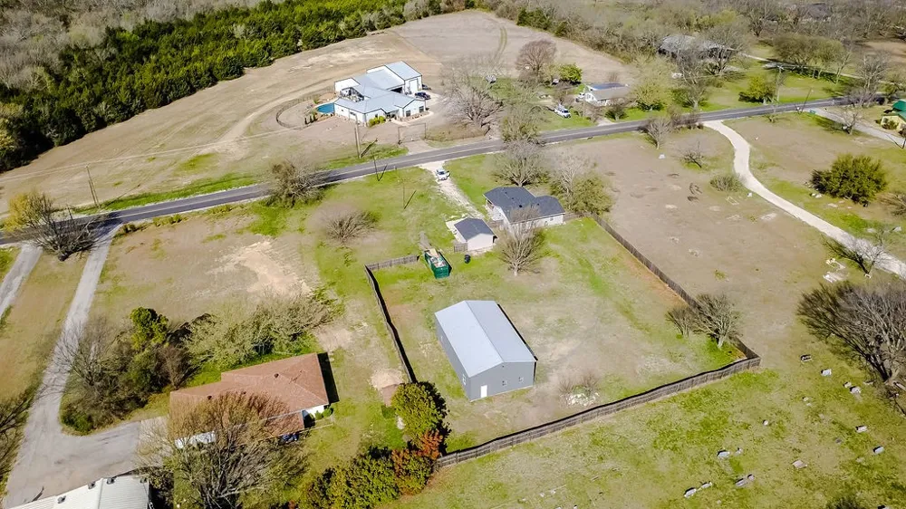 2225 S Bridgefarmer Road Lowry Crossing, TX 75069