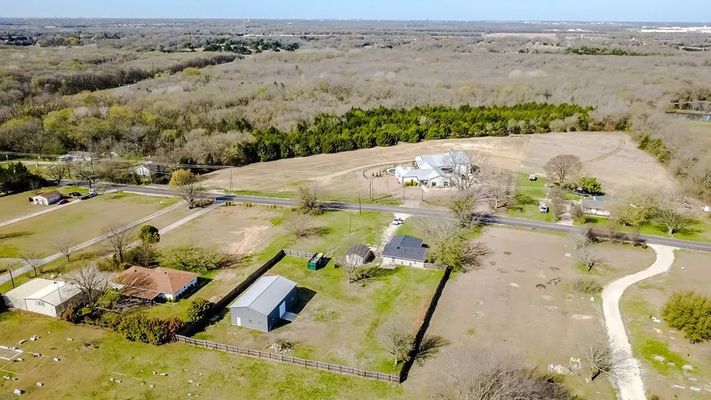 2225 S Bridgefarmer Road Lowry Crossing, TX 75069