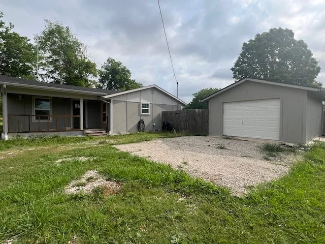 2225 S Bridgefarmer Road Lowry Crossing, TX 75069