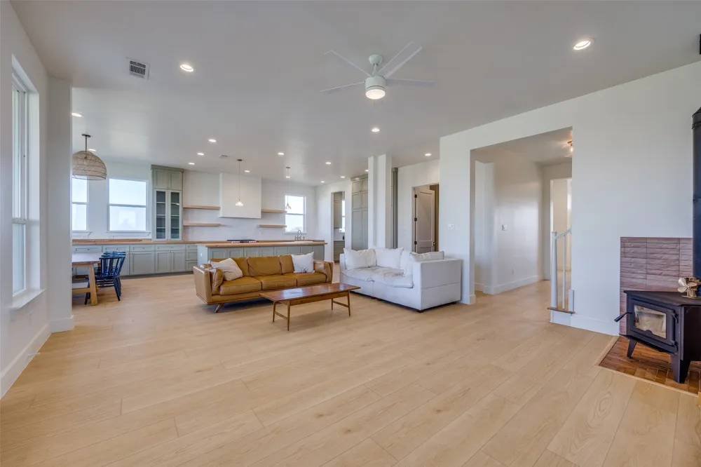 5032 County Road 1094 Celeste, TX 75423
