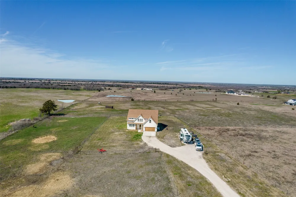 5032 County Road 1094 Celeste, TX 75423