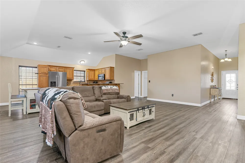 803 Green Street Rio Vista, TX 76093