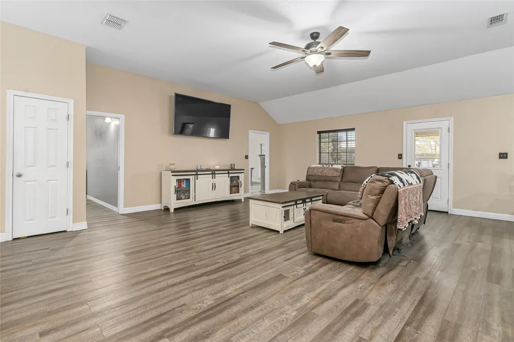 803 Green Street Rio Vista, TX 76093