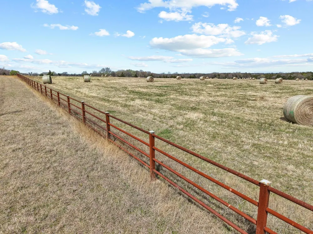 Crews Road Bells, TX 75414