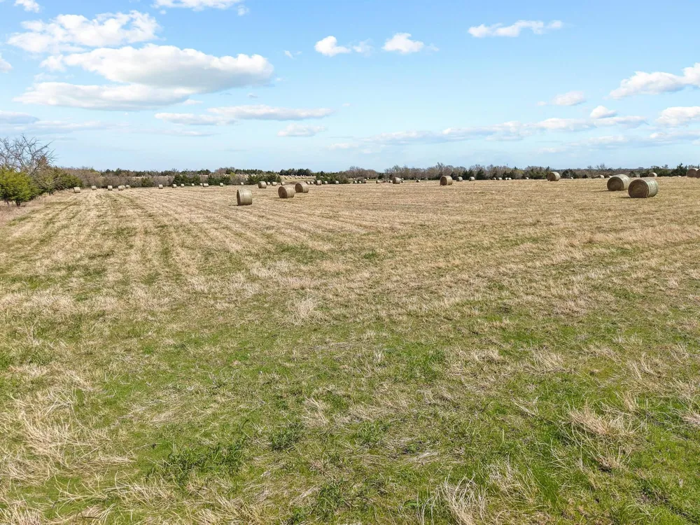 Crews Road Bells, TX 75414