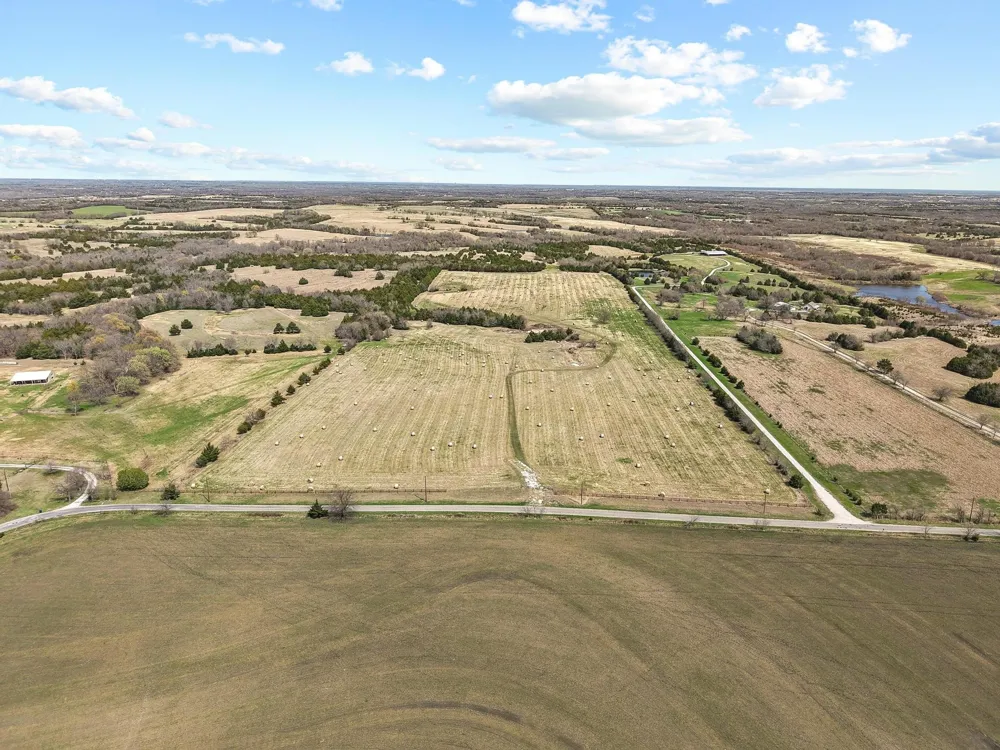Crews Road Bells, TX 75414