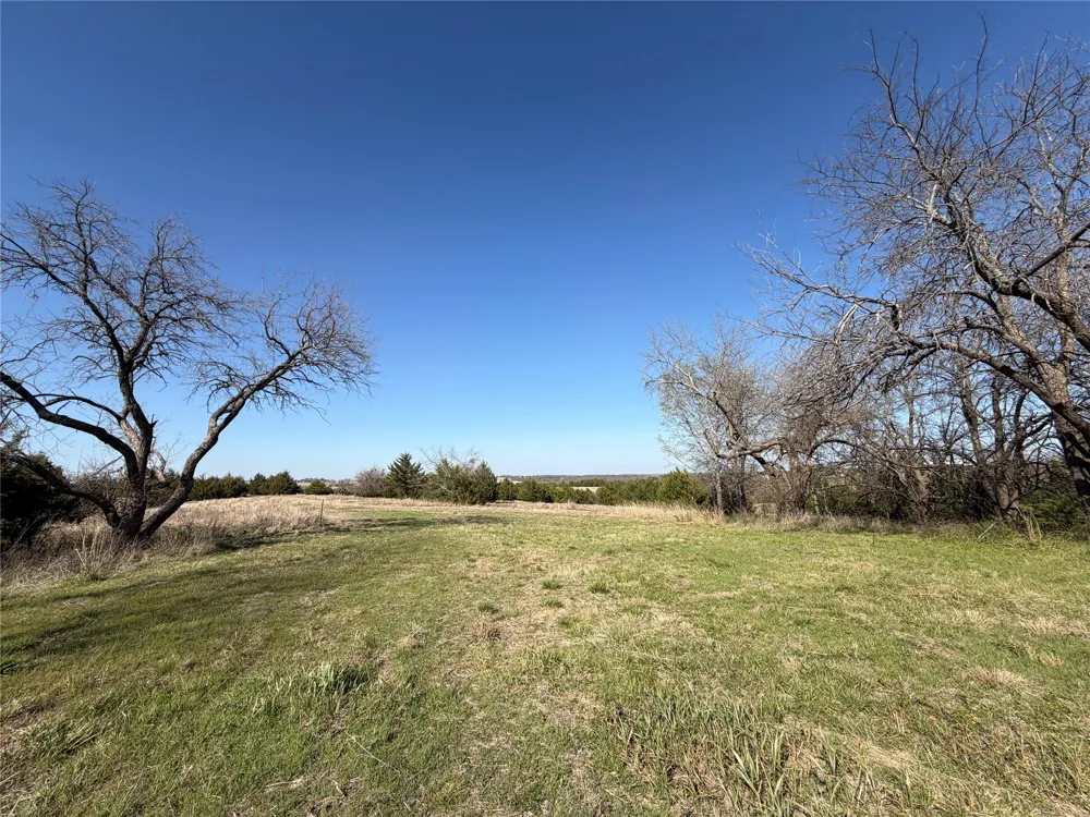 Crews Road Bells, TX 75414