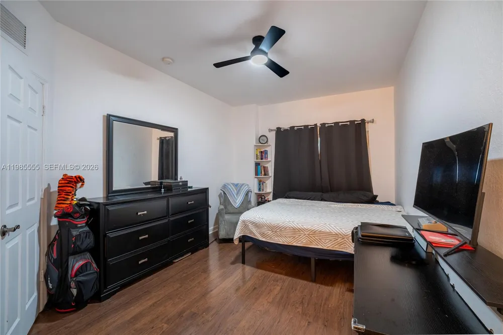 3624 NW 29th Pl Lauderdale Lakes, FL 33311