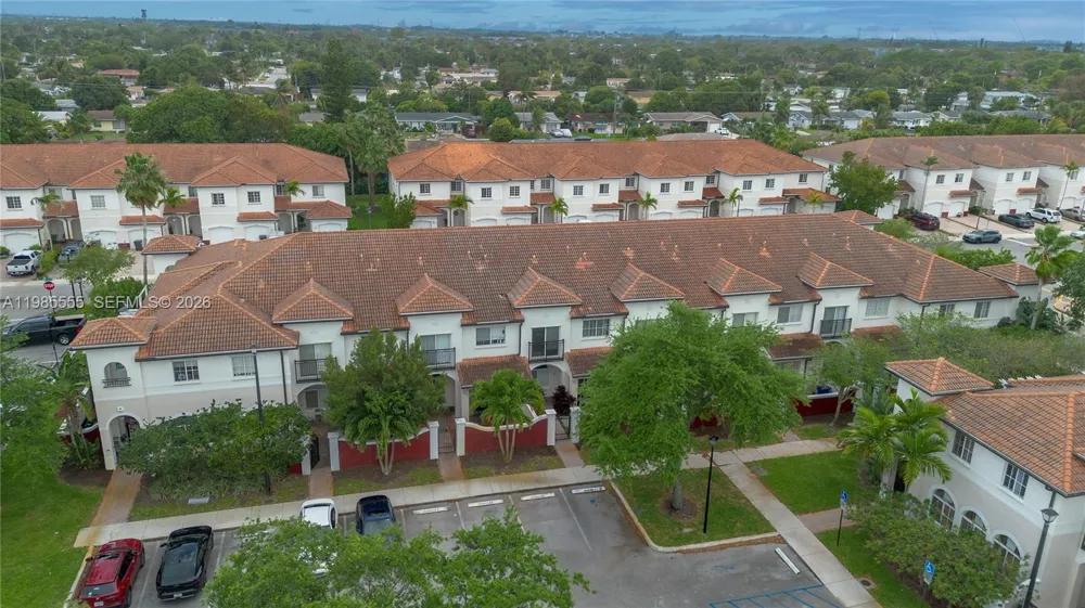3624 NW 29th Pl Lauderdale Lakes, FL 33311