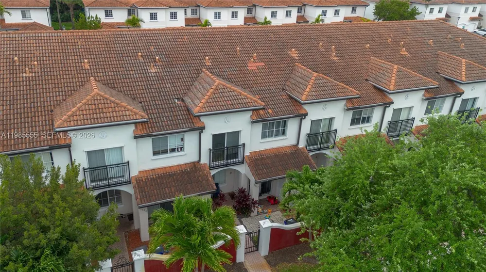 3624 NW 29th Pl Lauderdale Lakes, FL 33311