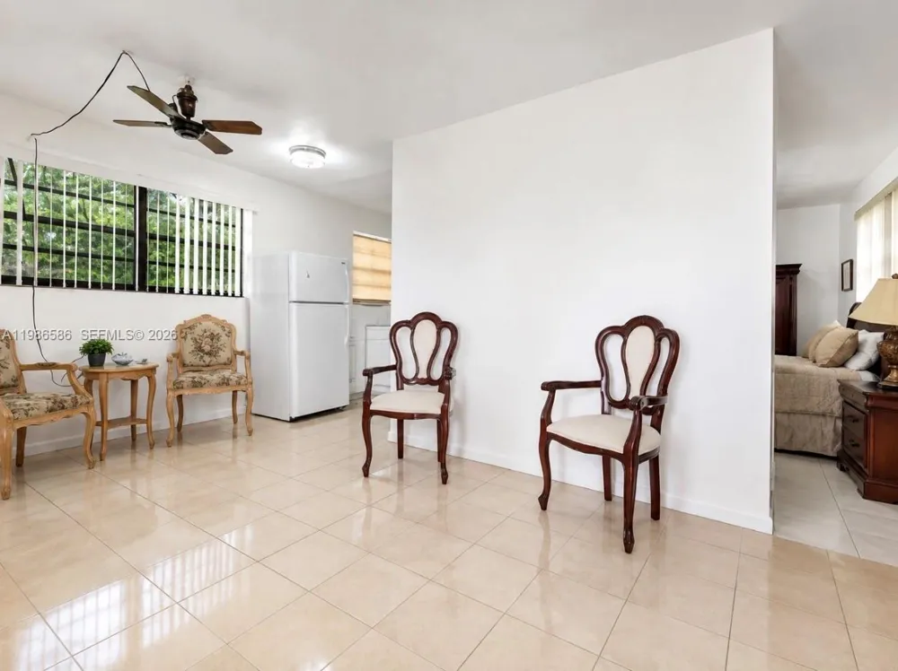 52 E 50th Pl Hialeah, FL 33013