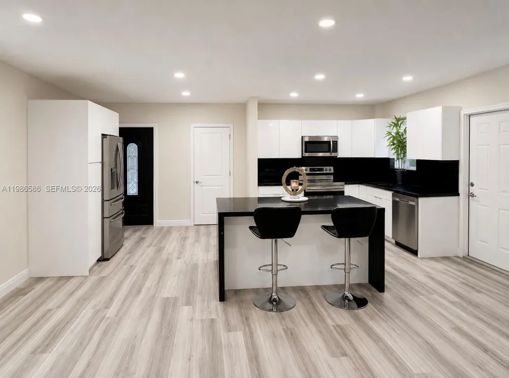 52 E 50th Pl Hialeah, FL 33013