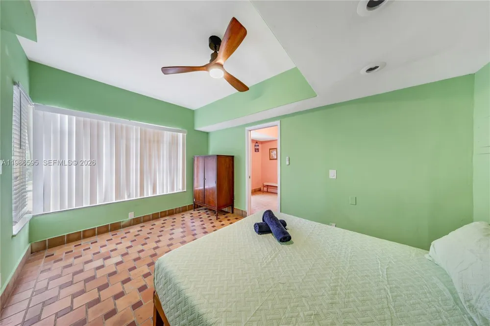 843 NW 3rd St #1 Miami, FL 33128