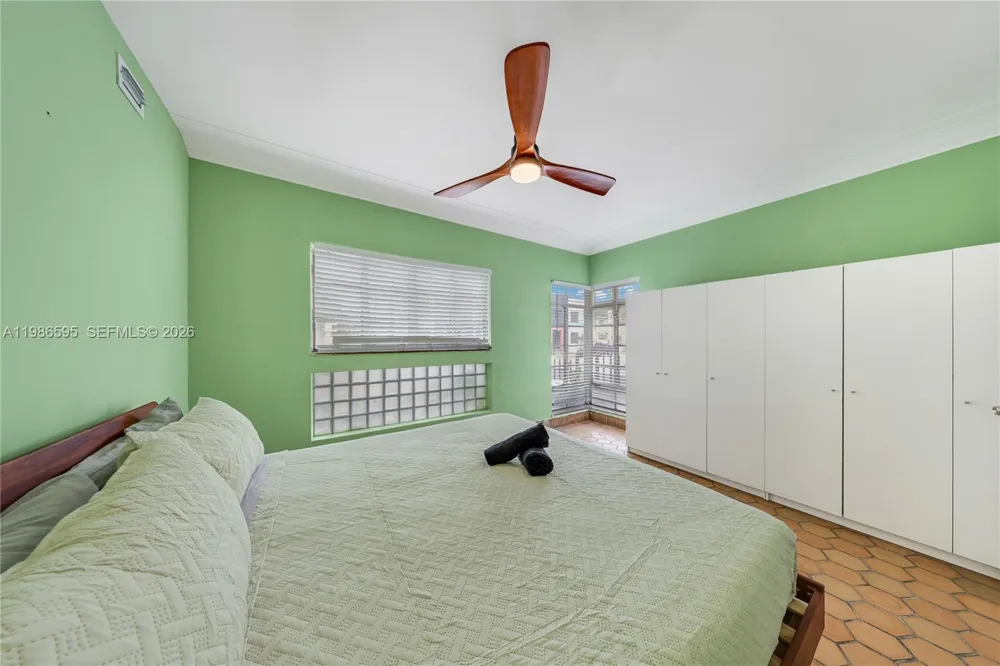 843 NW 3rd St #1 Miami, FL 33128