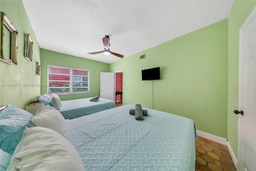 843 NW 3rd St #1 Miami, FL 33128