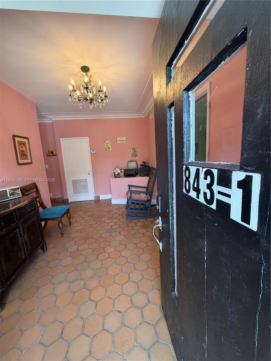 843 NW 3rd St #1 Miami, FL 33128