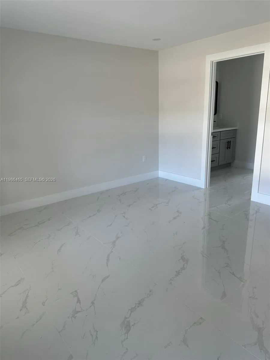 712 EUSTON AVENUE S Lehigh Acres, FL 33974