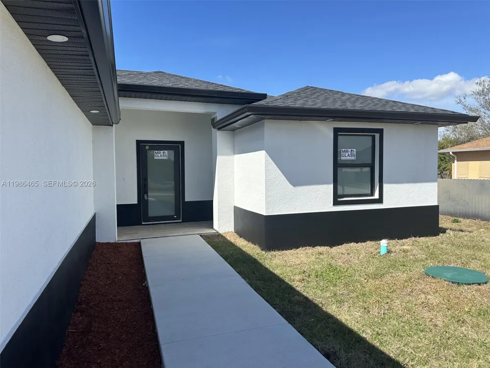 712 EUSTON AVENUE S Lehigh Acres, FL 33974
