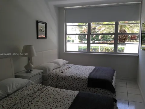 100 Lincoln Rd #336