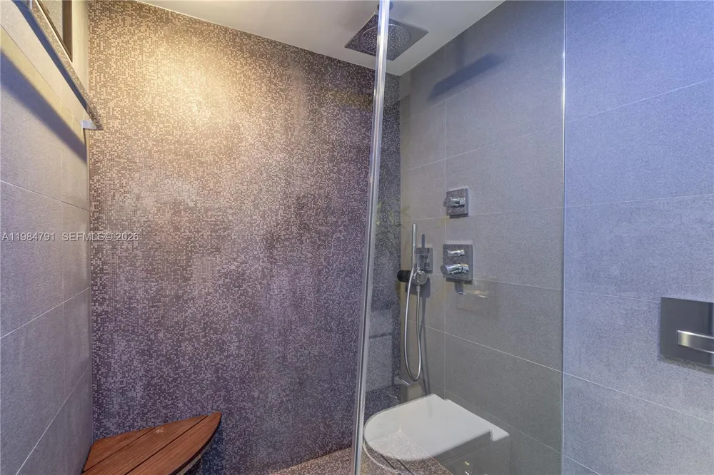 2627 S Bayshore Dr #1408 Miami, FL 33133